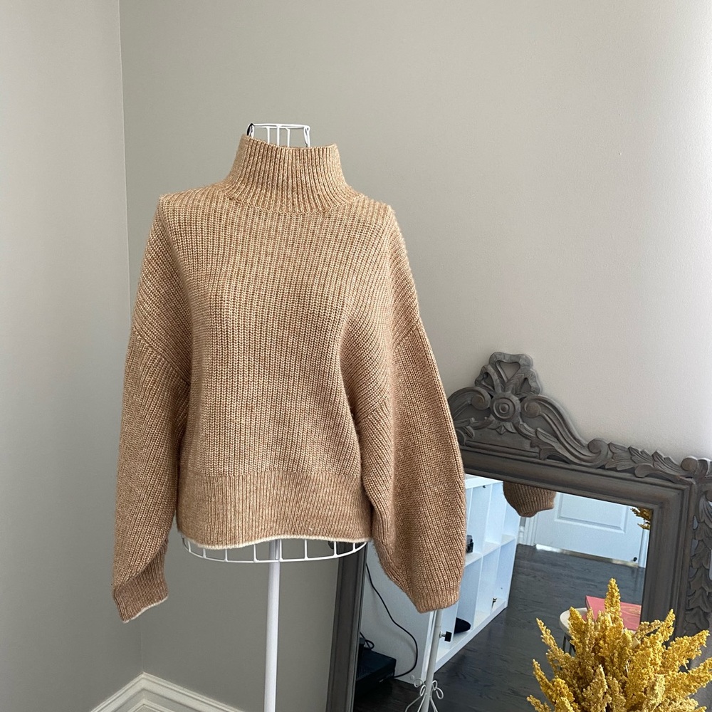 H&M Sweater